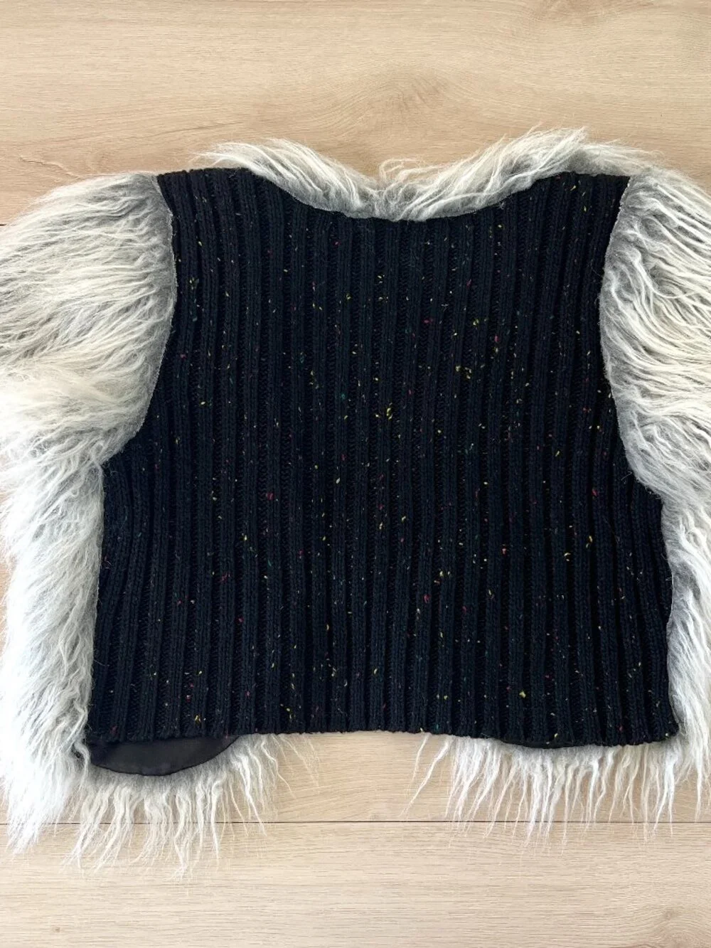 Lapis Shaggy Grey  Faux Fur Mohair 90s Rocker Cropped Shrug Vest Size Medium